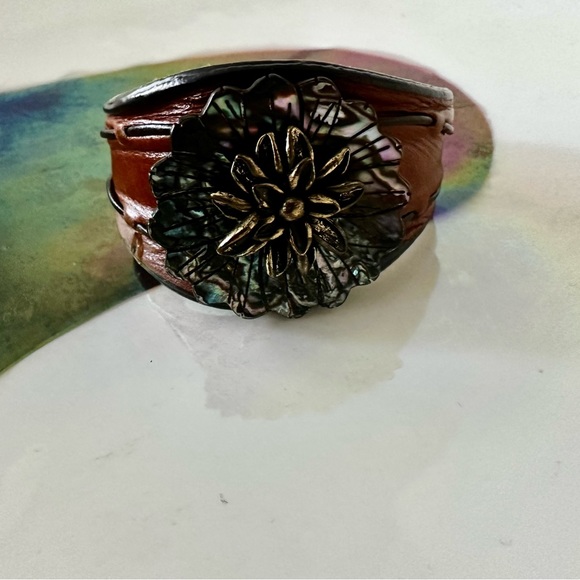 Fossil Leather Cuff - Picture 7 of 8